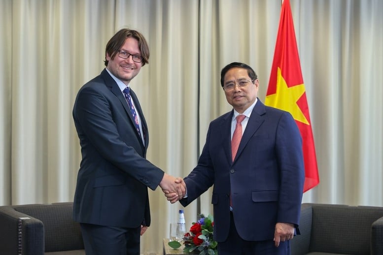 Một 