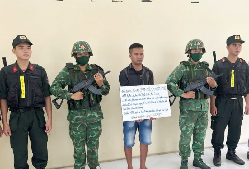 TIN NÓNG 24 GIỜ QUA: Bắt nhanh nghi phạm giết người bỏ trốn qua biên giới; kiểm tra 3 kho hàng phát hiện gần 70 tấn thịt, nội tạng động vật không rõ nguồn gốc