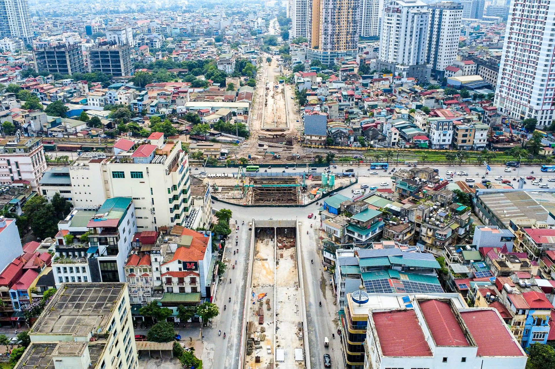 Hầm chui trị giá 800 tỷ đồng gần bến xe Giáp Bát sắp về đích