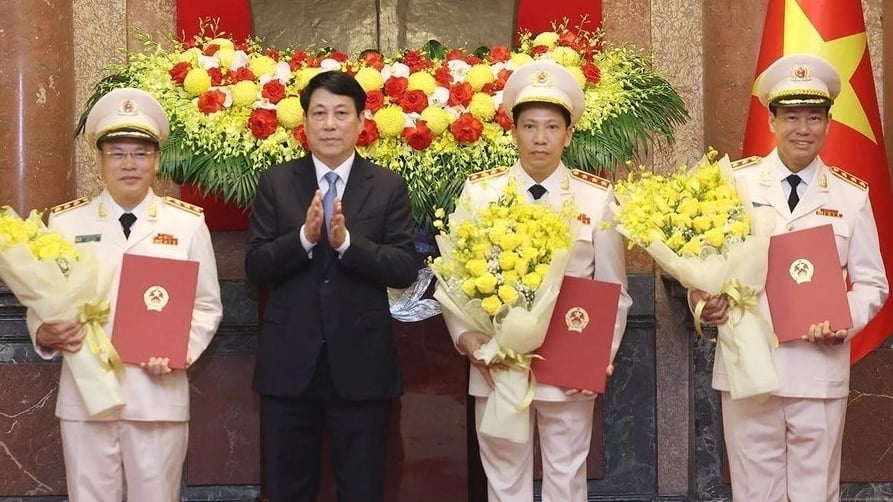 Chủ tịch nước thăng cấp bậc hàm Thượng tướng đối với 3 Thứ trưởng Bộ Công an