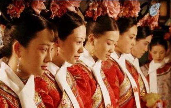 khang hy, vua khang hy, bệnh đậu mùa, khang hy chữa bệnh đậu mùa, Khang Hy dùng 30 cung nữ chữa bệnh đậu mùa