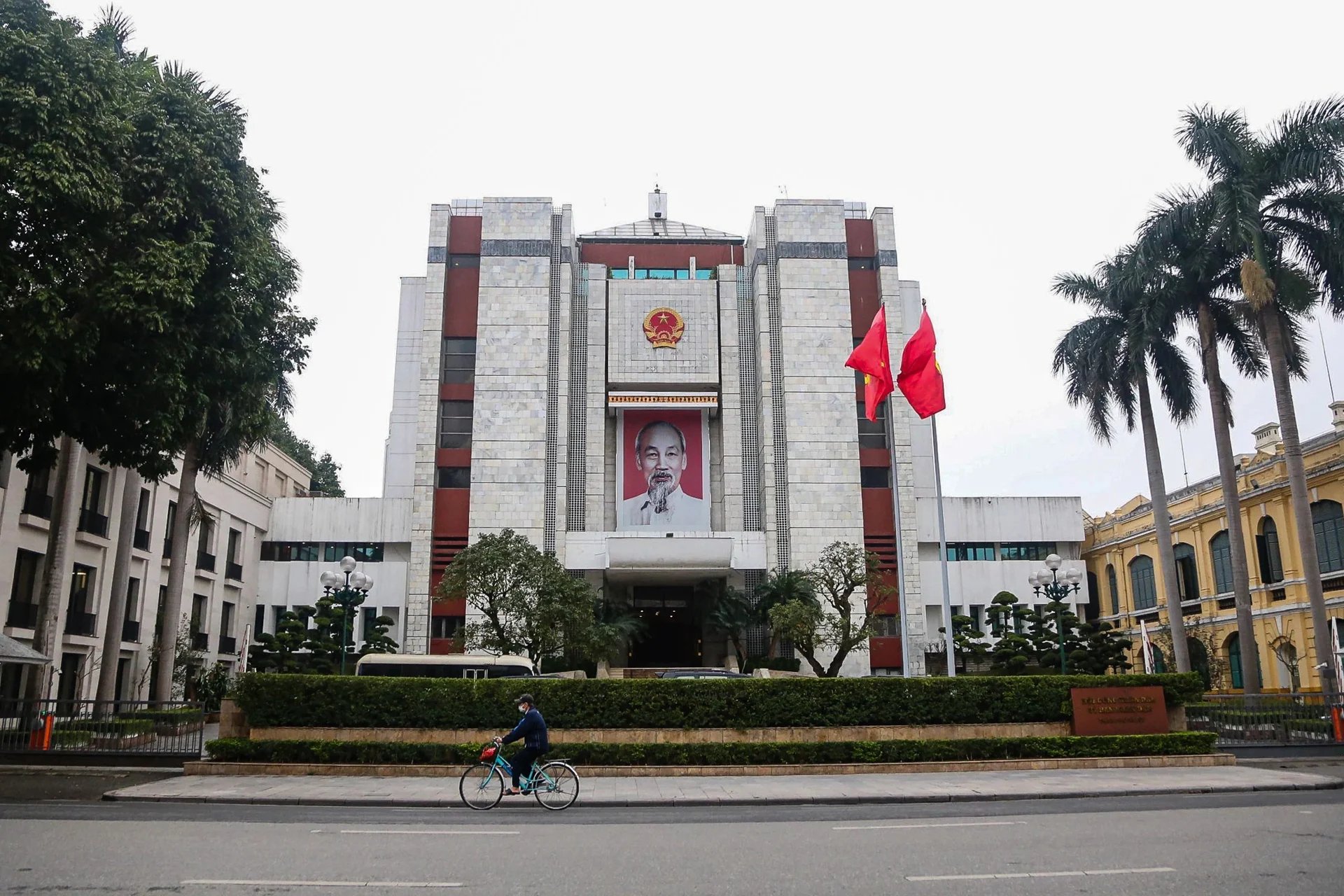 Quy định mới: Cấp xã trực tiếp quản lý thuế, phí, giá