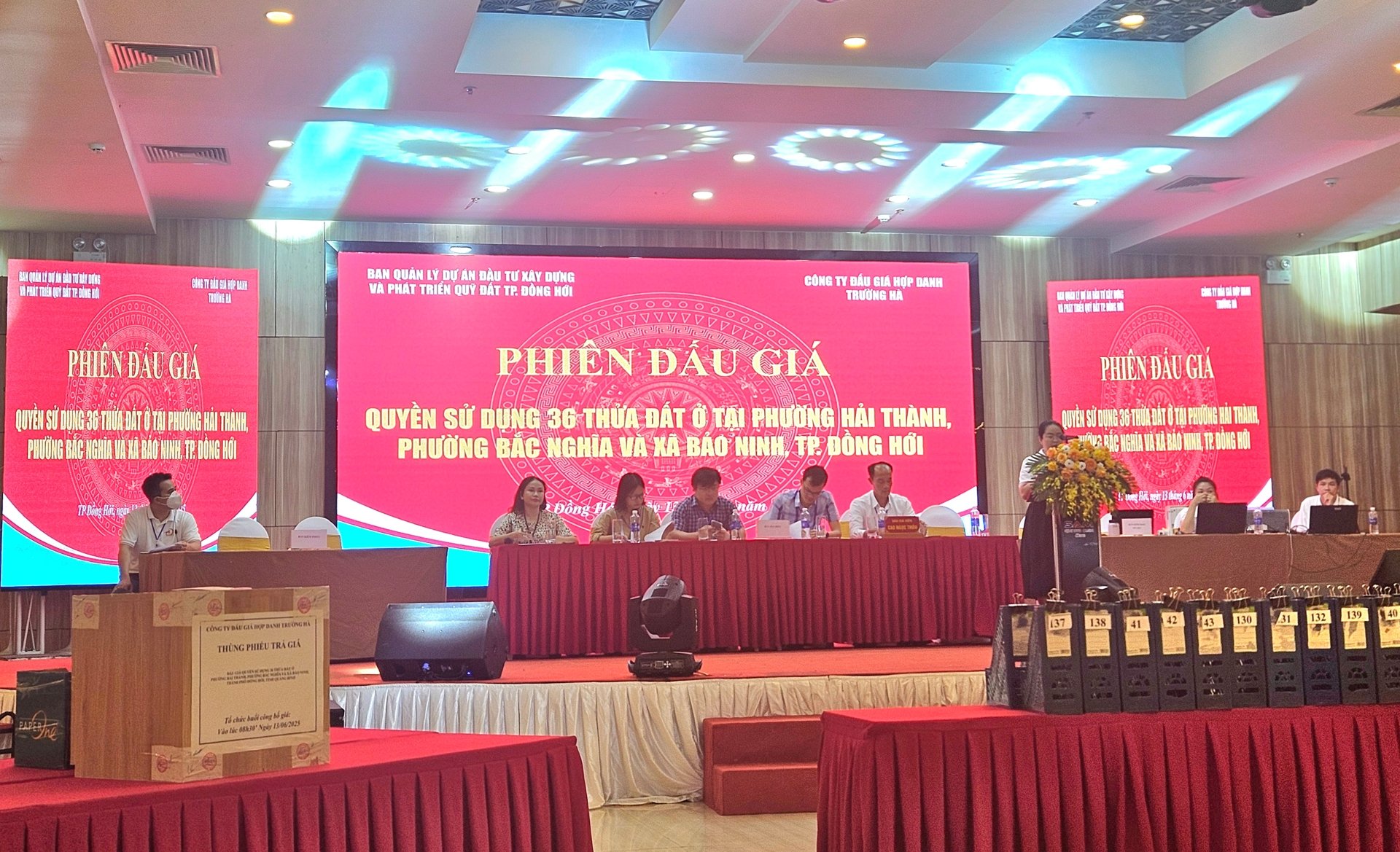 Quảng Bình tạm dừng đấu giá đất ở TP. Đồng Hới vì người tham gia trả giá quá cao