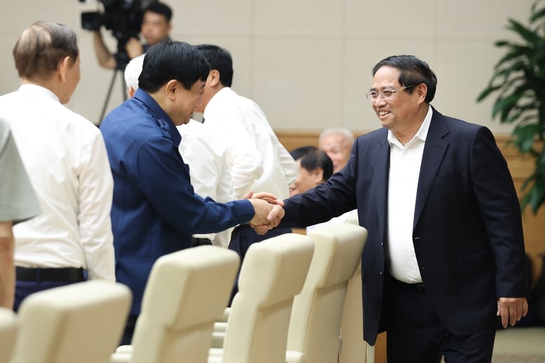 Thủ tướng: Báo chí cách mạng tiếp tục phát huy truyền thống trăm năm với 'tâm sáng - lòng trong - bút sắc'- Ảnh 1.