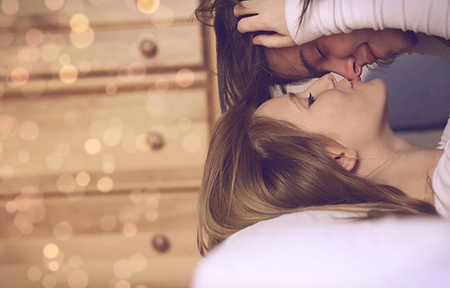 Xem ''Sex Life'' xong tôi giật mình, câu hỏi của chồng sau đêm ấy mới khiến tôi ám ảnh- Ảnh 2.