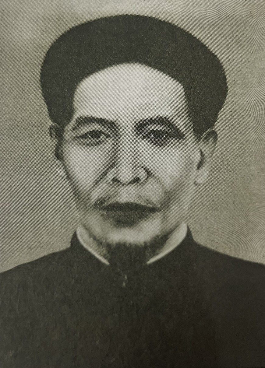 vi-dai-khoa-tha-bi-chem-khong-chiu-nhuc-2.jpg