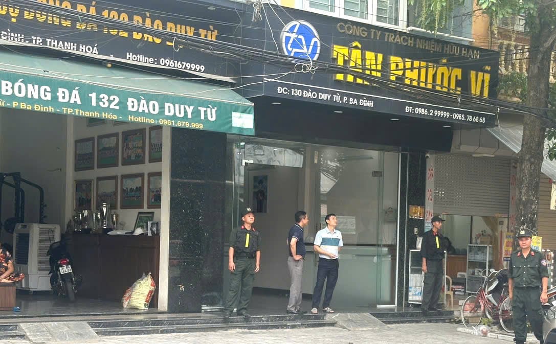 Sau Tuấn “thần đèn”, cảnh sát hình sự khám nhà trùm giang hồ Vi “ngộ”