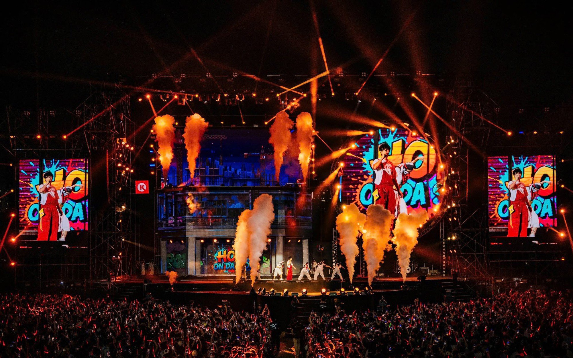 Chuyện gì đang diễn ra? Các thương hiệu gà rán, cà phê đồng loạt chi tiền khủng để làm concert- Ảnh 10.