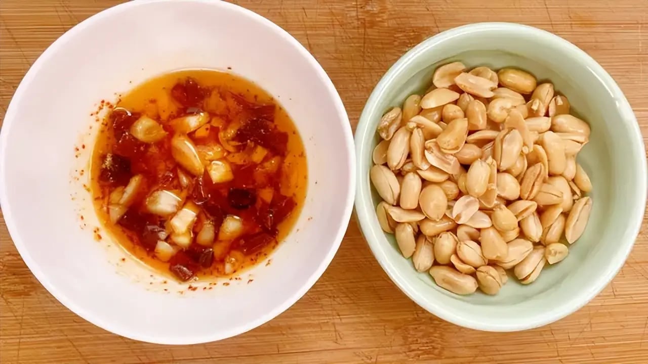 Rất nhiều người bỏ qua loại rau này, hàm lượng canxi cực cao, còn tốt hơn cả tôm khô, đem trộn gỏi cực ngon mát - 3
