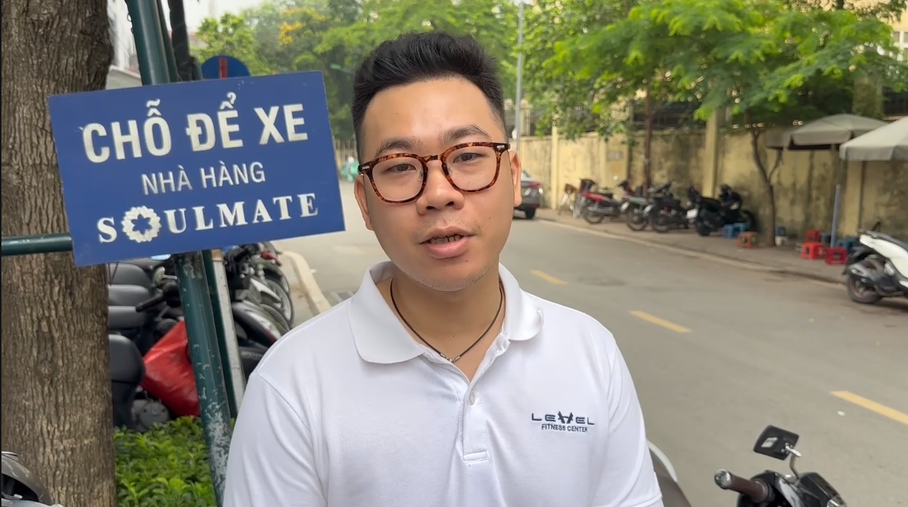 Quyết định cấm xe máy xăng vào Vành đai 1: Người Hà Nội nói gì?