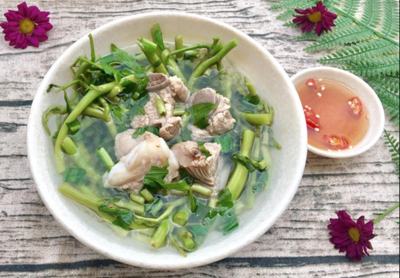 Loại rau 10.000 đồng/bó nhưng chỉ nhặt được 1 
