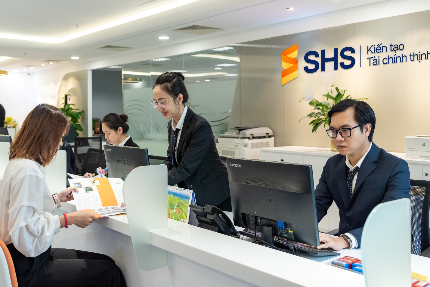 Điểm danh 5 cổ phiếu trong danh mục tự doanh giúp SHS tăng trưởng khởi sắc