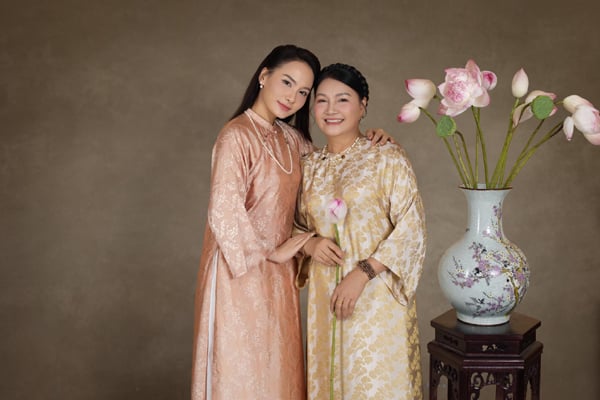 Vẻ đẹp của 4 thế hệ phụ nữ trong gia đình Bảo Thanh khiến khán giả khen hết lời - Ảnh 6.