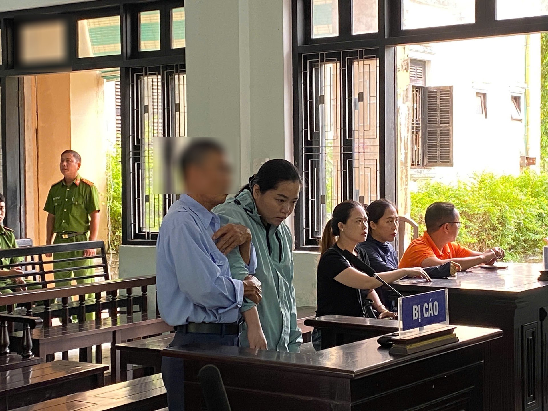 Nữ nhân viên ngân hàng mất khả năng nhận thức sau khi lừa đảo gần 29 tỷ đồng 