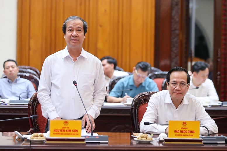 Thủ tướng: Triển khai chiến dịch thần tốc xây dựng 100 trường nội trú tại 100 xã biên giới- Ảnh 3.