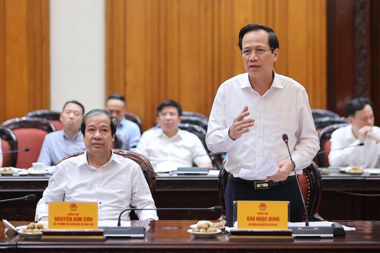 Thủ tướng: Triển khai chiến dịch thần tốc xây dựng 100 trường nội trú tại 100 xã biên giới- Ảnh 4.
