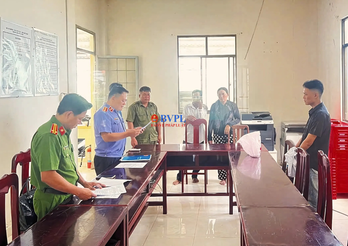 5 Cựu cán bộ Trại tạm giam bị bắt vì dùng nhục hình dẫn đến tử vong - Ảnh 1.