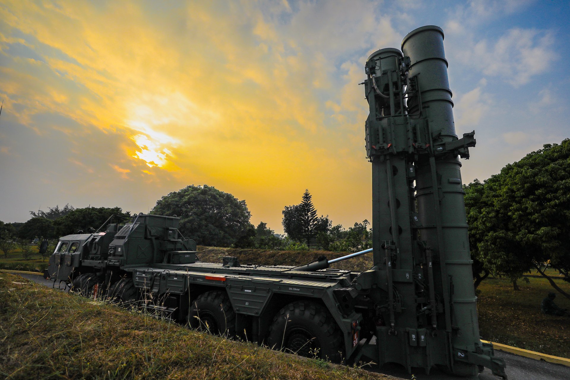 Tận thấy “siêu lá chắn” S-300PMU1 bảo vệ bình yên cho vùng trời Thủ đô