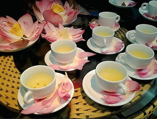 Ký ức Hà Nội: Trà sen Hồ Tây, nghệ thuật và phẩm chất của người Hà Nội xưa