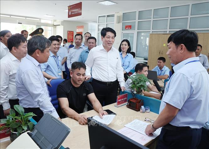 Chủ tịch nước Lương Cường dự sinh hoạt chuyên đề và kiểm tra vận hành chính quyền 2 cấp tại Quảng Ninh