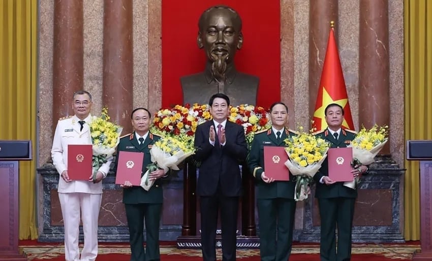 Những sĩ quan cấp cao được Chủ tịch nước thăng hàm Đại tướng, Thượng tướng trong 2 tháng qua