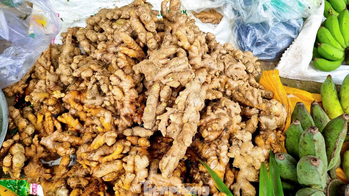 Độc lạ 'chợ 5 ngàn' ở Đà Nẵng- Ảnh 9.