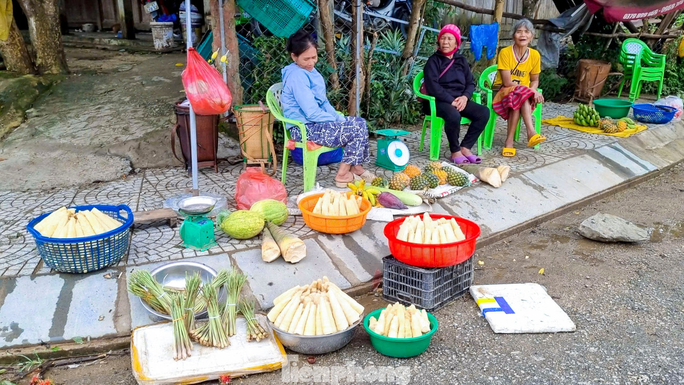 Độc lạ 'chợ 5 ngàn' ở Đà Nẵng- Ảnh 10.