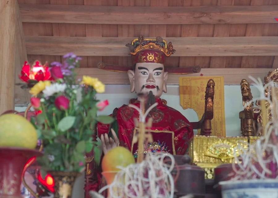 vi hoang giap tung phai lam thue boi song hoc lom lop quan trang (2).jpg