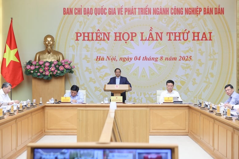 Thủ tướng kêu gọi hiến kế phát triển bán dẫn, đưa Việt Nam vào chuỗi cung ứng toàn cầu