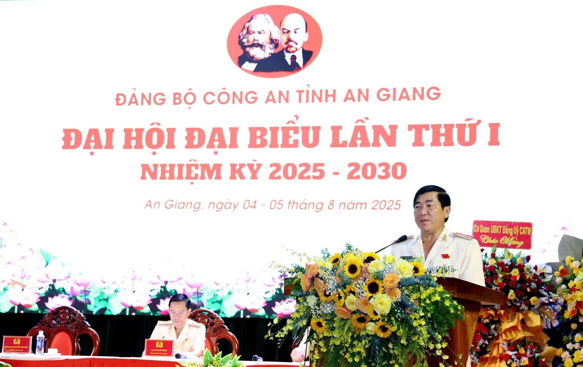 Thiếu tướng Nguyễn Văn Hận, Giám đốc Công an tỉnh An Giang được chỉ định làm Bí thư Đảng ủy Công an tỉnh