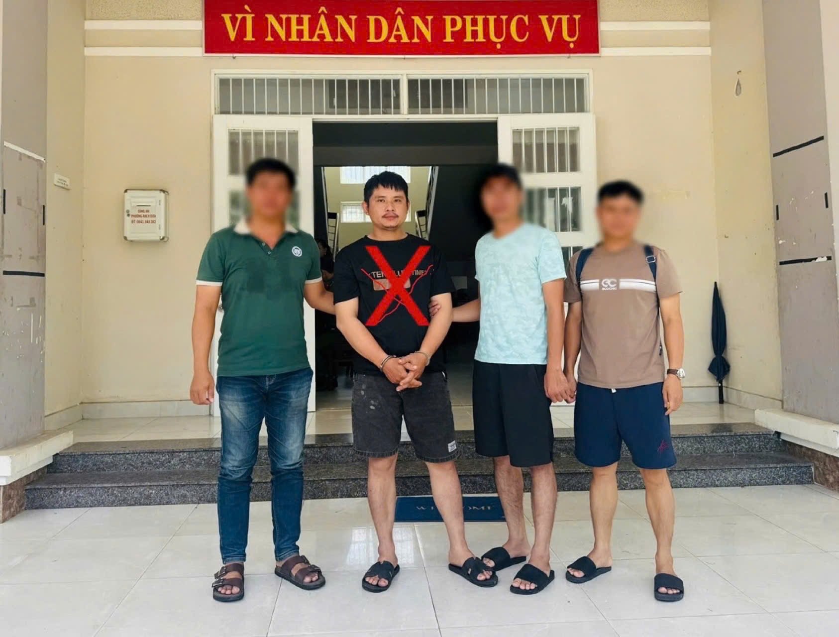 Bắt đối tượng truy nã nguy hiểm, trộm tài sản trị giá hơn 2 tỷ đồng của một giám đốc