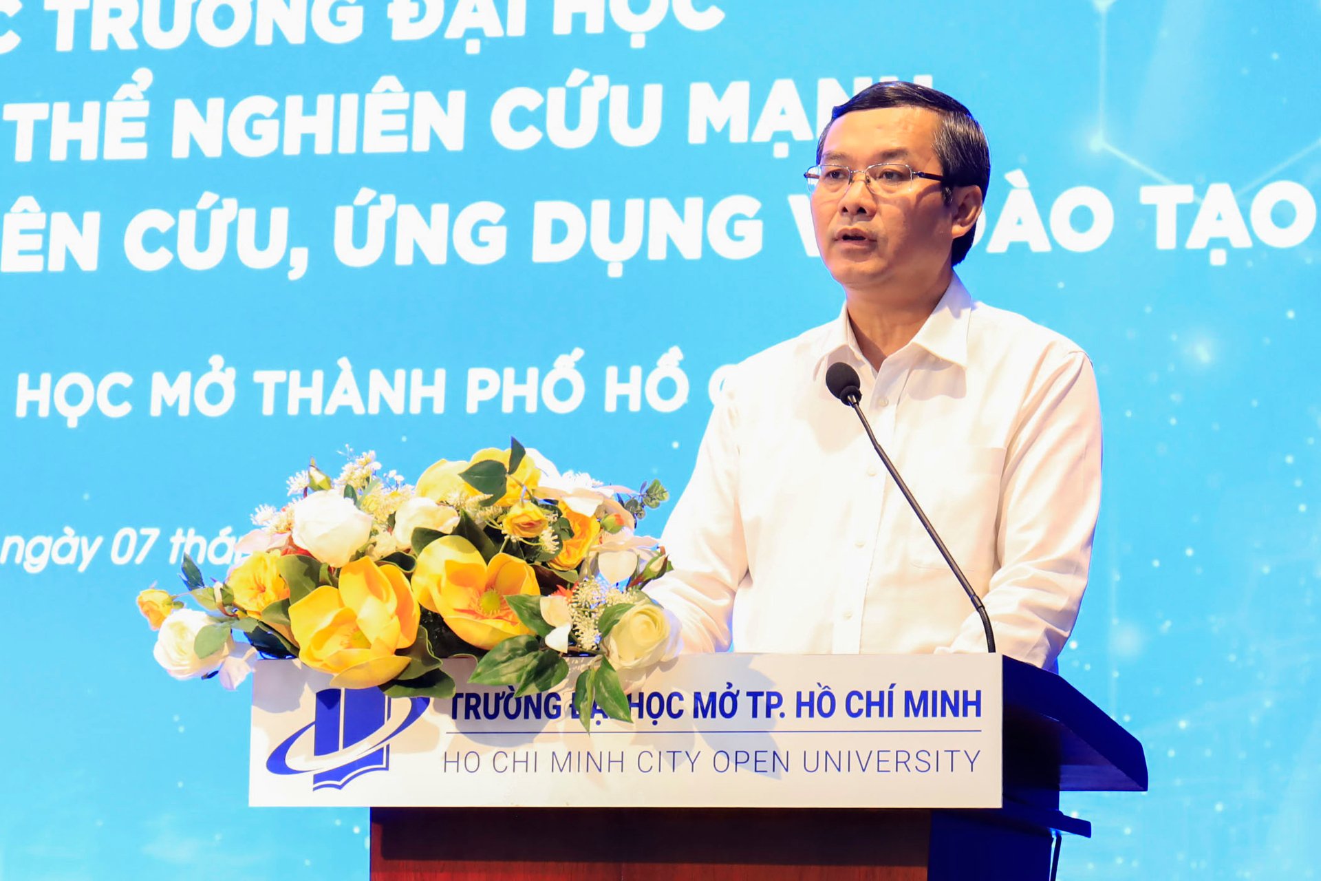 Chúng ta phải 'đốt tiền' để có tương lai tươi sáng, nhỏ giọt, chúng ta sẽ không đi đến đâu cả