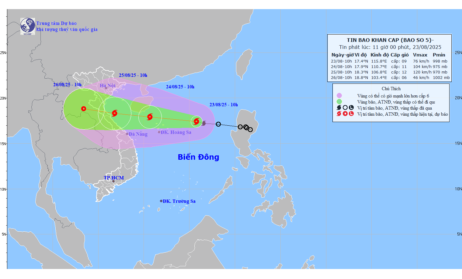 KHẨN: Bão số 5 lao nhanh về phía miền Trung Việt Nam, chỉ cách đặc khu Hoàng Sa 380km, dự báo giật cấp 15