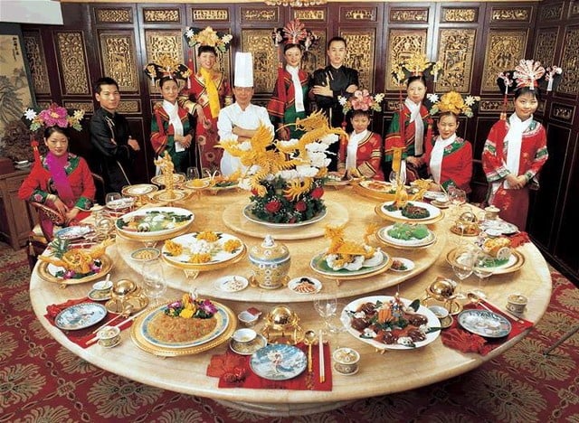 tu-hi-thai-hau-01-2156.jpeg