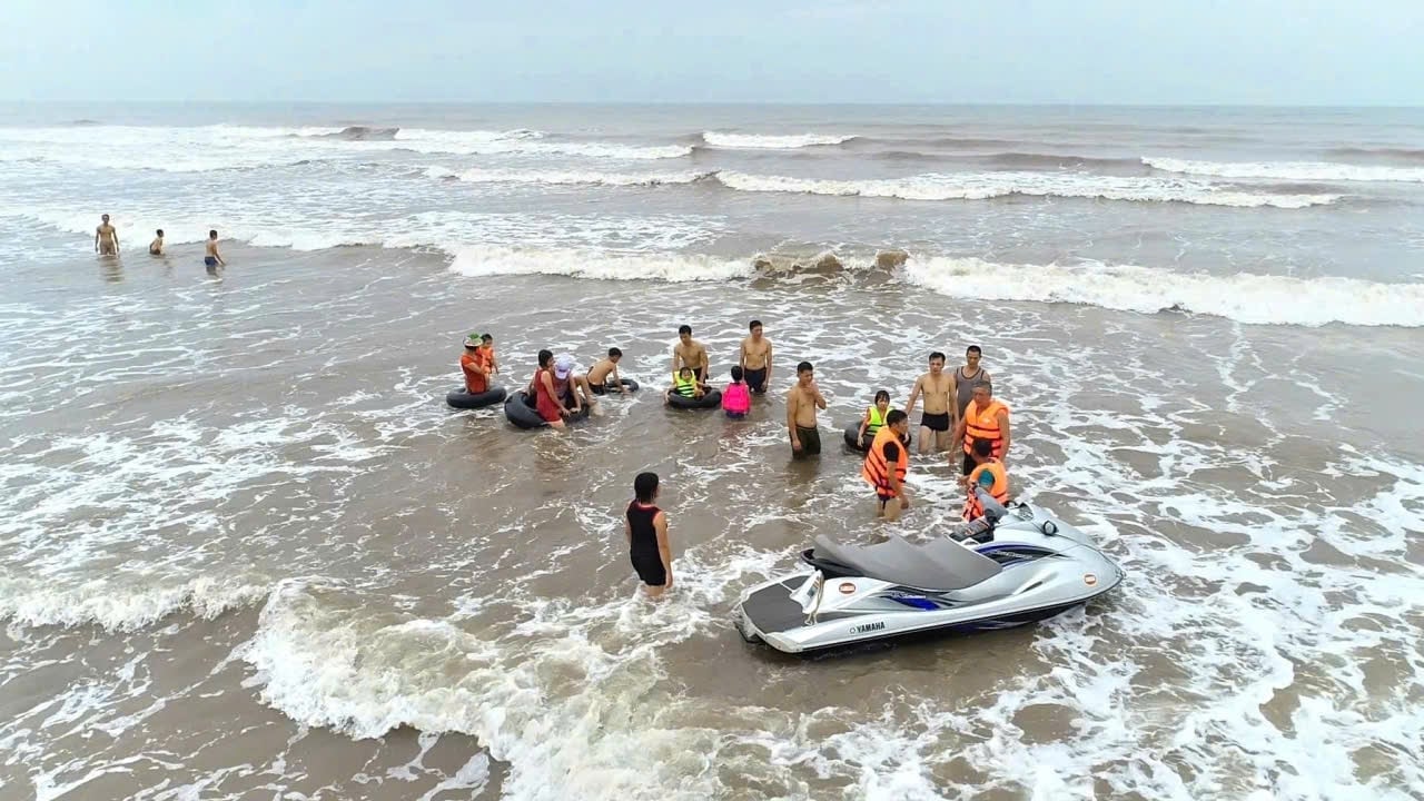 Biển Ninh Bình đón gần 395.000 lượt khách, doanh thu tăng hơn 309%
