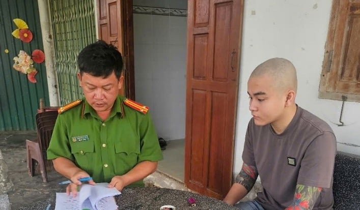 Đối tượng truy nã đặc biệt nguy hiểm ra đầu thú với Công an tỉnh Lâm Đồng
