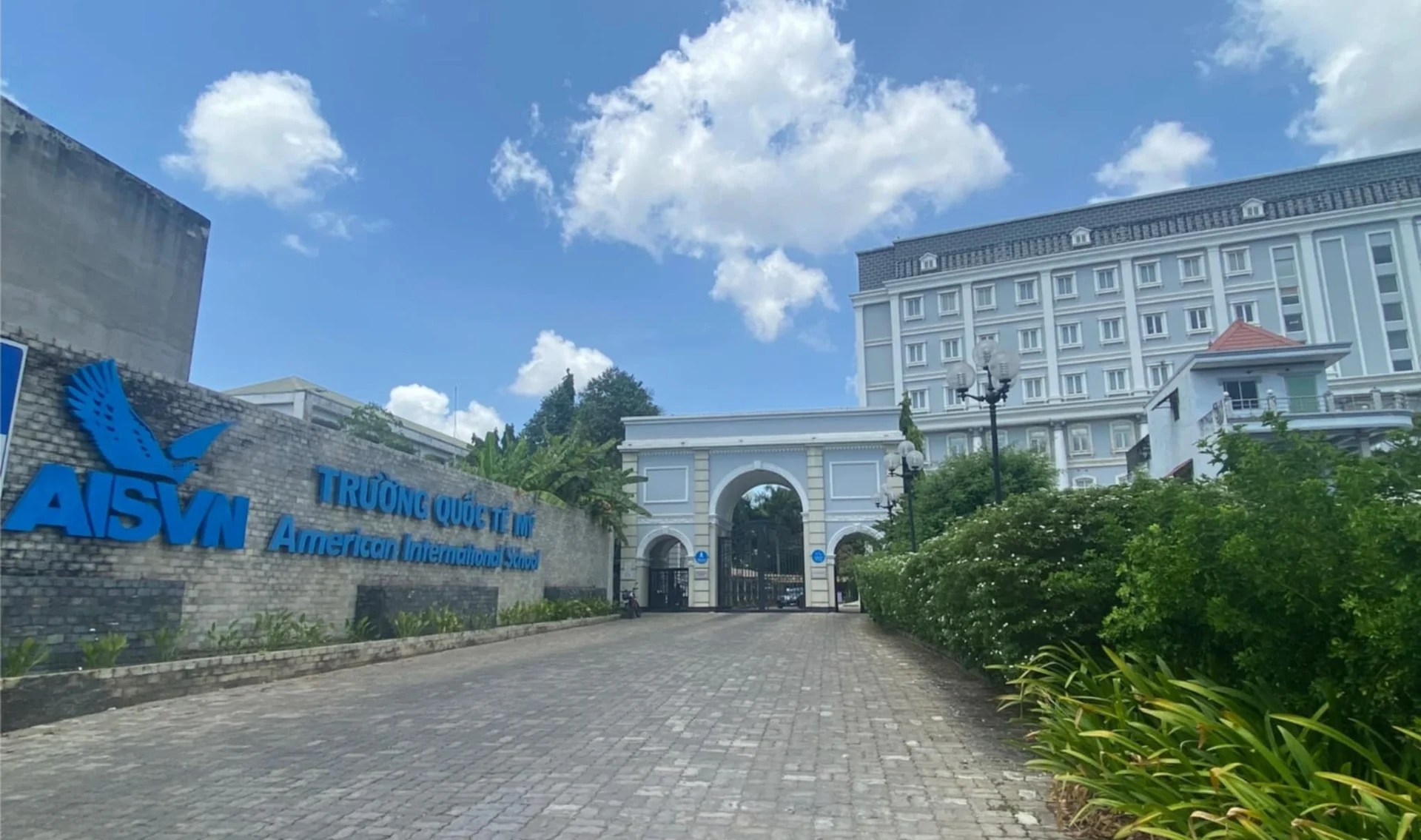 Chủ tịch Hội đồng Trường AISVN Nguyễn Thị Út Em bị khởi tố, bắt tạm giam: Góc nhìn pháp lý
