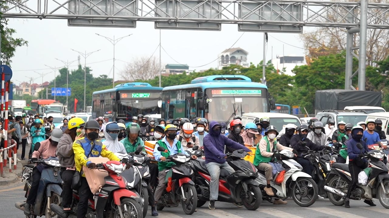 Đường phố, bến xe Hà Nội thoát cảnh ùn tắc trong ngày cuối nghỉ lễ 30/4-1/5?