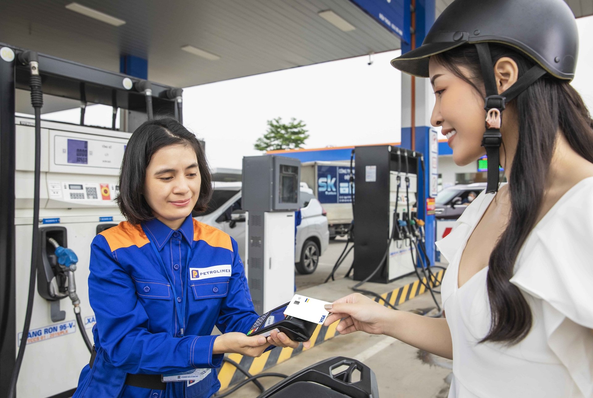 Giá xăng dầu hôm nay 12/6: Bật tăng mạnh phiên thứ 3 liên tiếp