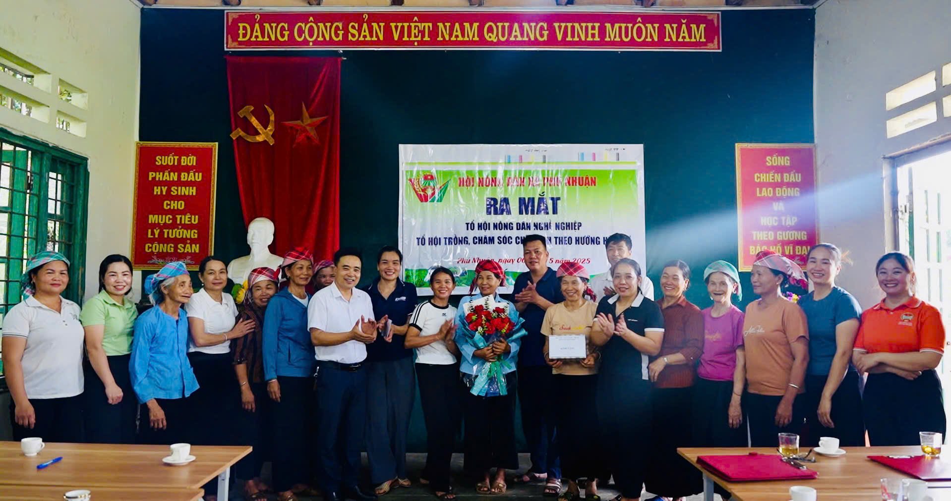 Tổ hội chè sạch Phú Nhuận, bước đi chiến lược nâng tầm đặc sản Lào Cai