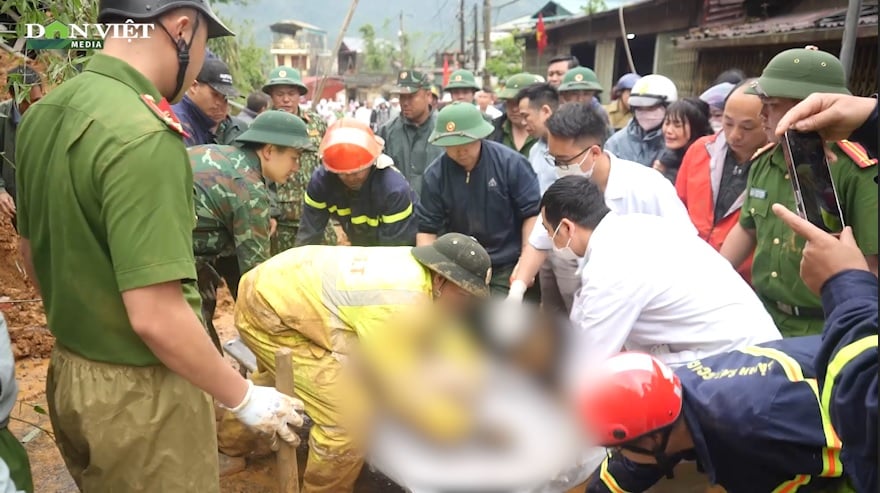 Clip: Hiện trường vụ sạt lở đất ở Sa Pa khiến một người phụ nữ tử vong