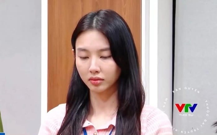 Clip: Công an đọc lệnh khởi tố, bắt tạm giam hoa hậu Nguyễn Thúc Thùy Tiên vụ kẹo rau củ Kera