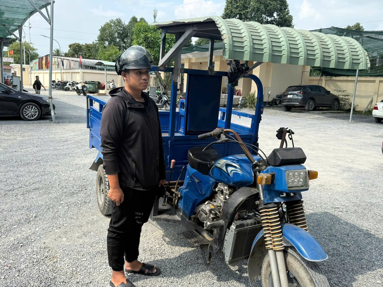 Vụ xe ba gác chạy ngược chiều ở Củ Chi, thách thức tài xế ô tô: Công an triệu tập tài xế, phạt 33,5 triệu đồng