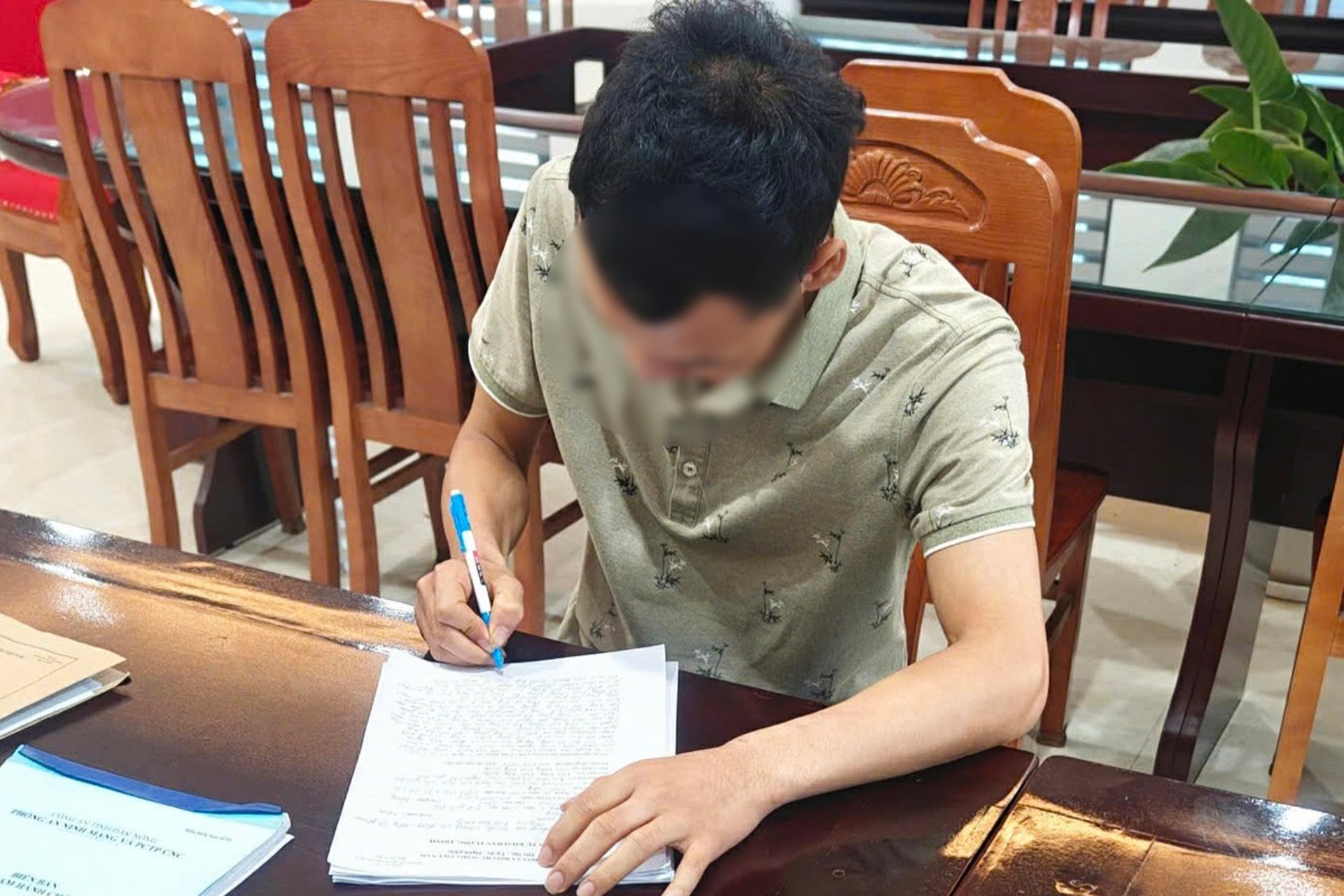 Công an Đắk Nông xử phạt người tung tin bịa đặt “sầu riêng ngâm hóa chất”