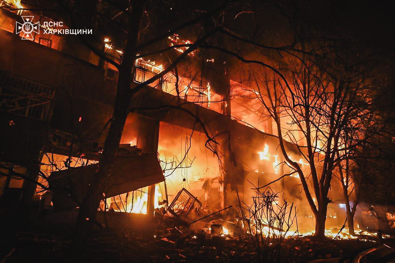 'Báo động đỏ từ Kharkov': Quan chức Ukraine bàng hoàng chứng kiến đòn đánh kinh người của 'sát thủ trên không' Nga