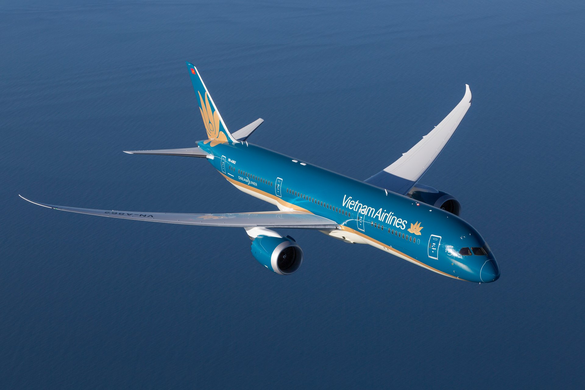 Vì sao máy bay Vietnam Airlines đi Hà Nội lại hạ cánh khẩn cấp tại Huế?