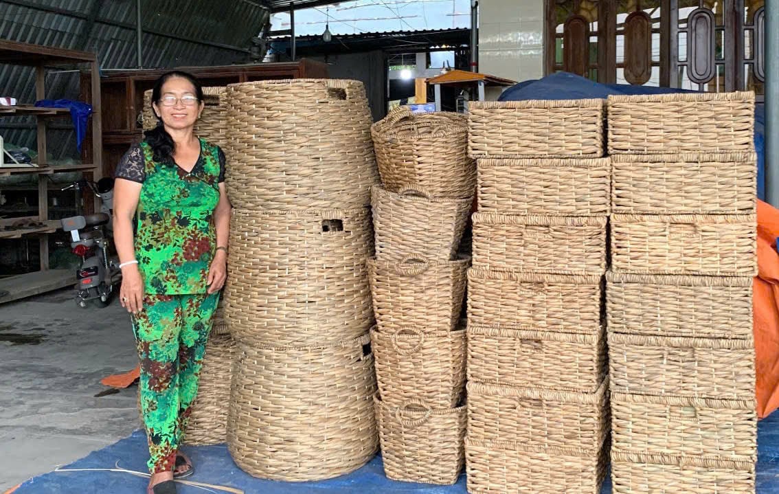 Vì sao mô hình tổ hợp tác đan lục bình ấp Cả Sáu, Tây Ninh trở thành điểm sáng?