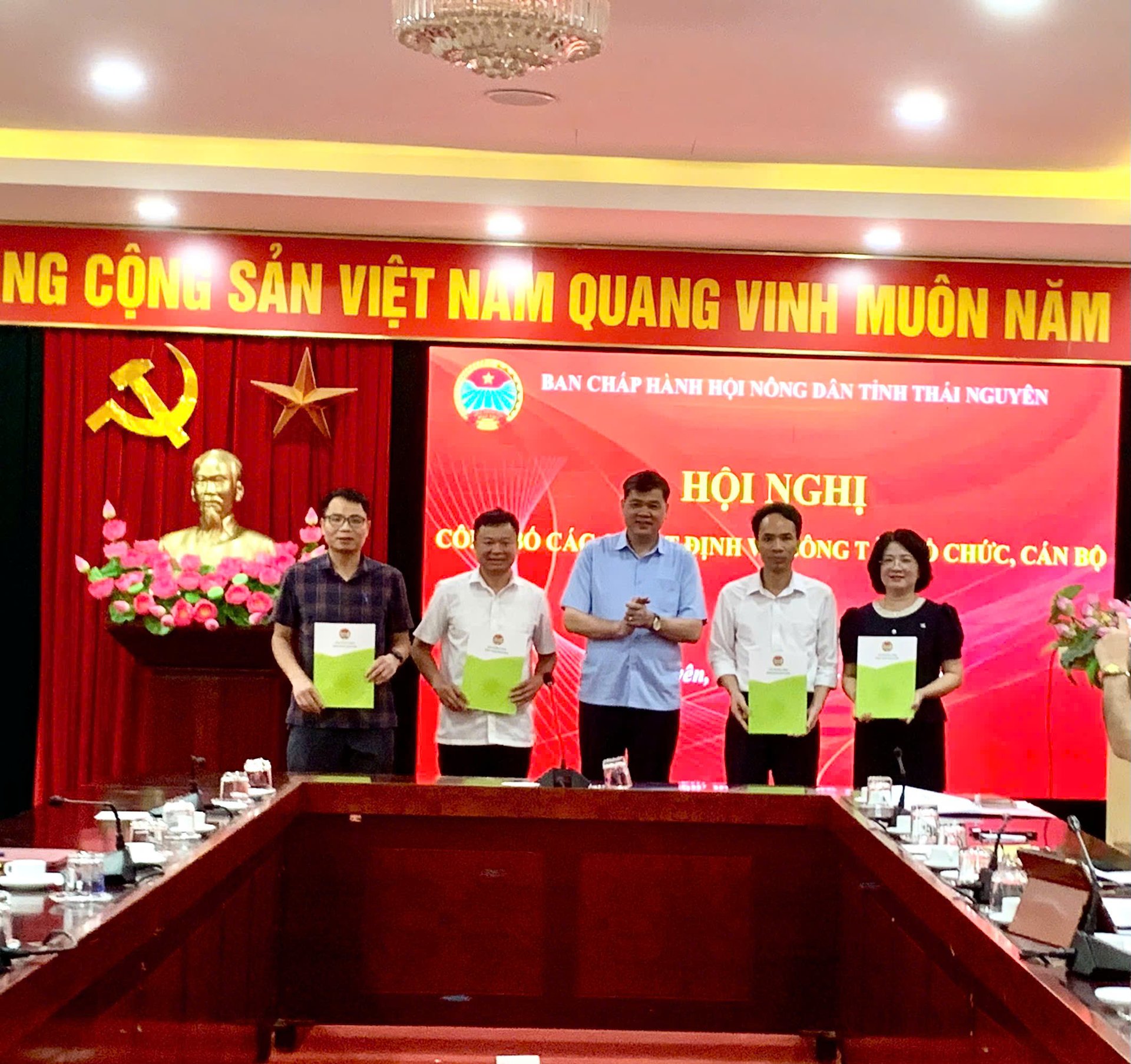 Hội Nông dân tỉnh Thái Nguyên tổ chức Hội nghị Ban chấp hành mở rộng lần thứ nhất, công bố quyết định về công tác cán bộ