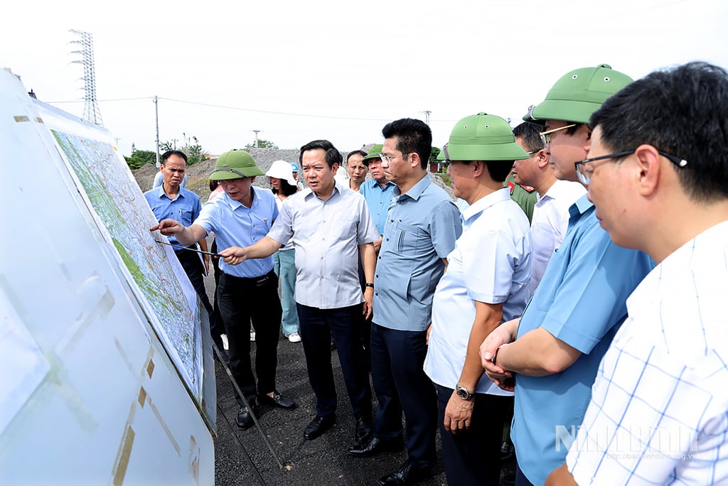 Sau 15 ngày sáp nhập 3 tỉnh, Chủ tịch UBND tỉnh Ninh Bình có một chuyến đi khảo sát thực tế quan trọng đầu tiên
