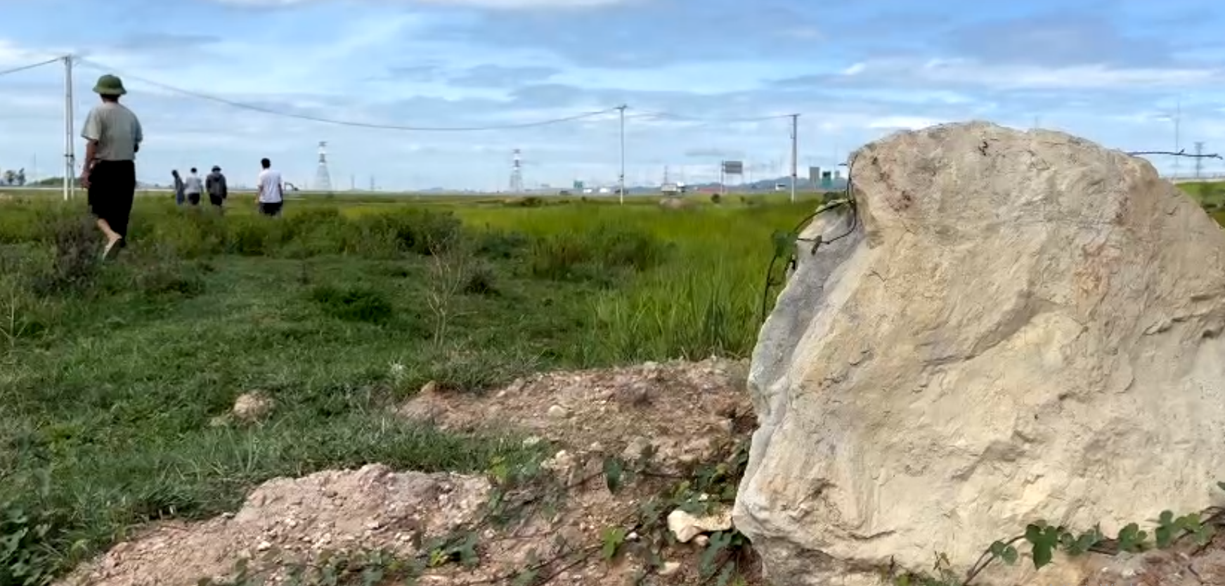 Thanh Hóa: Dân 'tố' doanh nghiệp trả đất sai nguyên trạng, đồng ruộng không thể canh tác